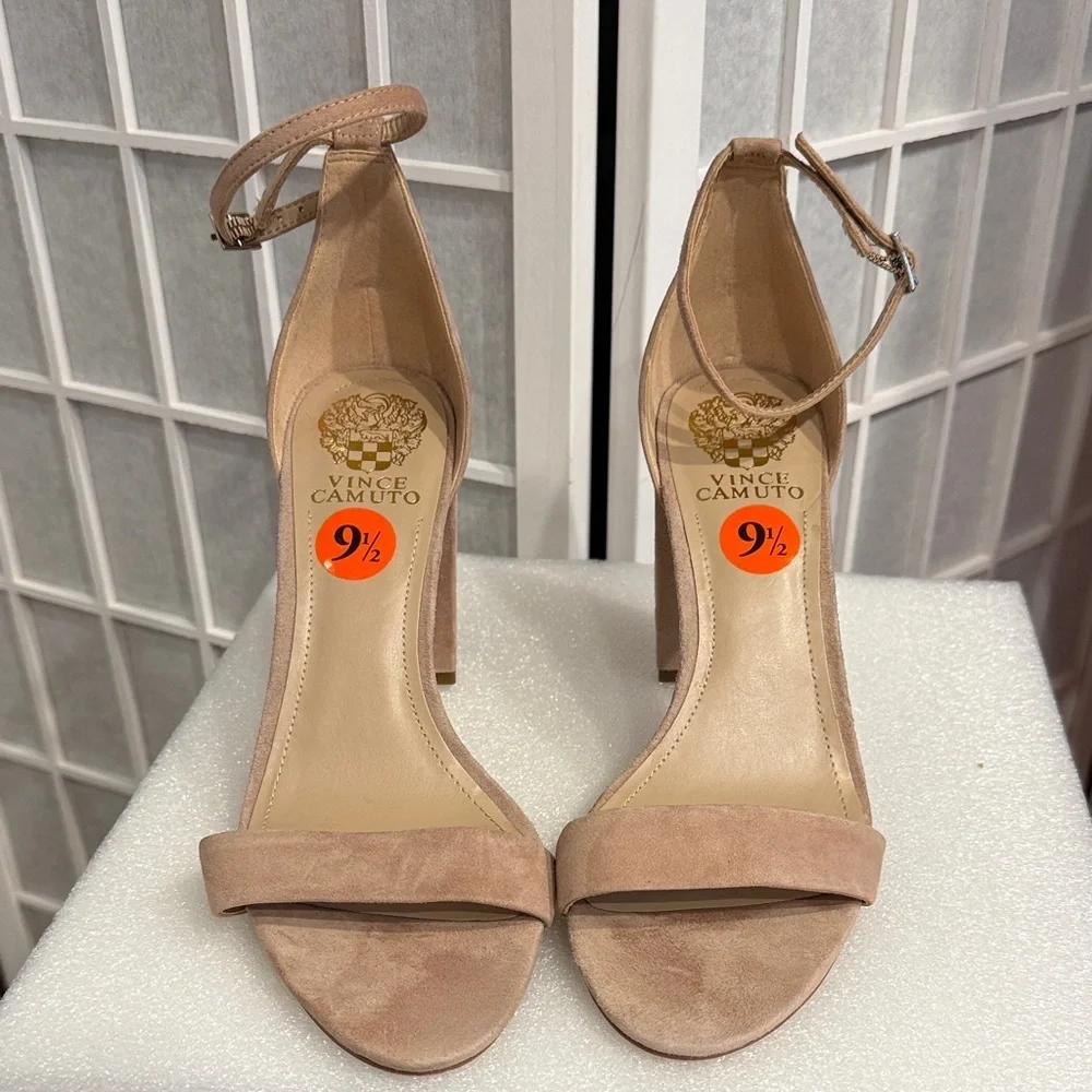 cameo chic beige